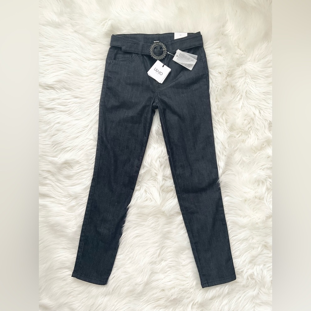 RHINESTONE BELTED JEANS